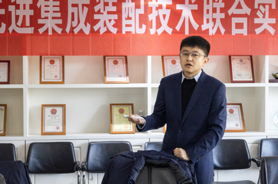 直升機(jī)先進(jìn)集成裝配技術(shù)與裝備聯(lián)合實(shí)驗(yàn)室揭牌儀式在機(jī)電學(xué)院舉行