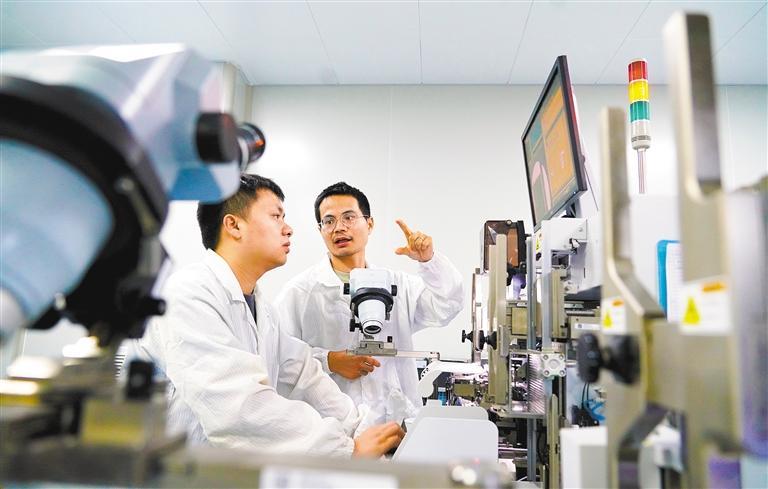 逐光前行 南昌LED產業發展的創新畫卷